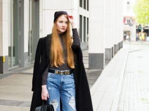 Outfit Mom Jeans Moschino Gürtel Streetstyle Bremen Modeblogger